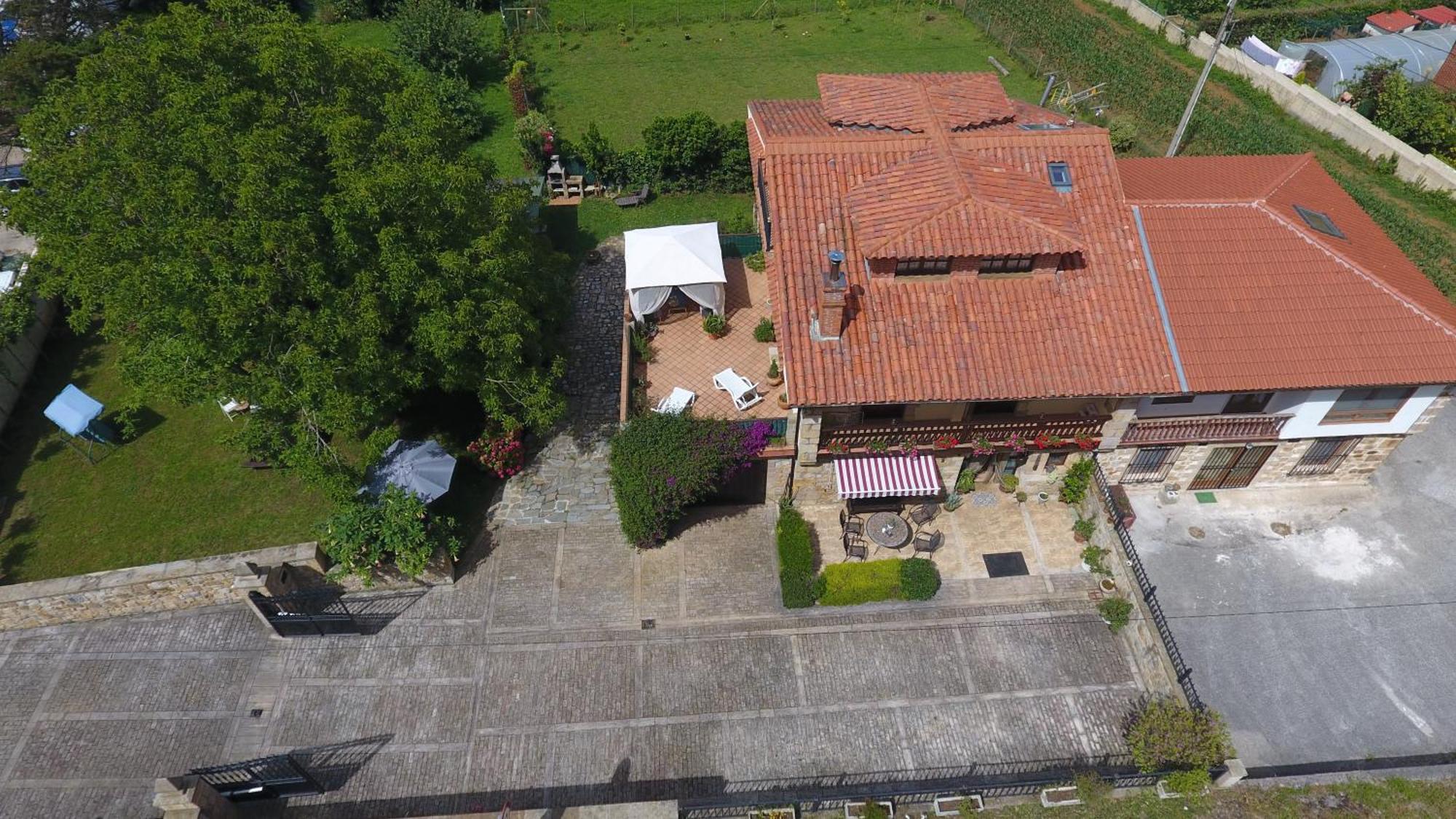 La Chimenea Cantabra Orena Exterior photo