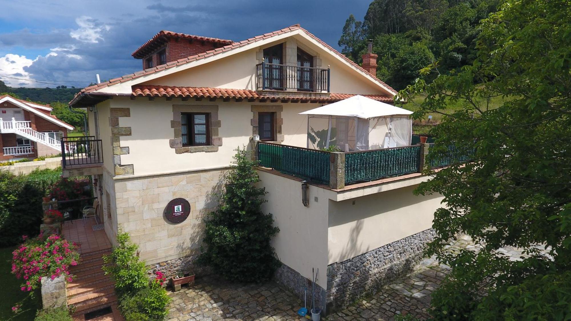 La Chimenea Cantabra Orena Exterior photo